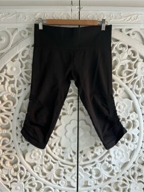 Lululemon Black Ruched Mesh Crop Leggings Yoga Pants Size 8